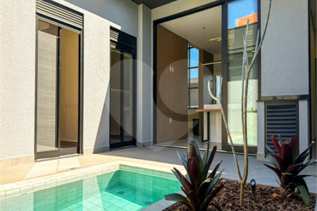 Casa à venda com 3 suítes no condomínio Residencial Dona Maria Candida, Indaiatuba - SP