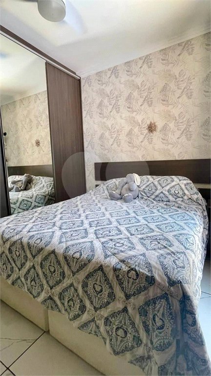 Casa Térrea à Venda com 3 dormitórios em Atibaia/SP