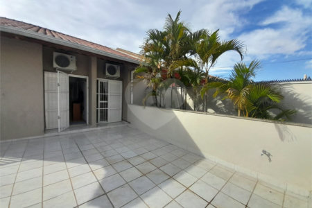 Casa à venda com 4 quartos, sendo 1 suíte, em Vila Guarani, Jundiaí, SP