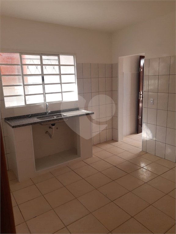 Casa à venda com 4 quartos em Lopes de Oliveira, Sorocaba, SP