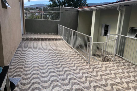 Casa à venda com 3 quartos, sendo 2 suítes,  em Jardim do Lago, Atibaia, SP