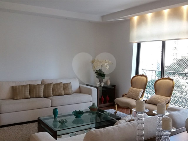 Apartamento à venda com 3 suítes em Santana, São Paulo, SP