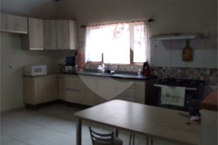 Casa com 3 dormitórios para locação, 222 m² - Vila Borghesi - São Roque/SP