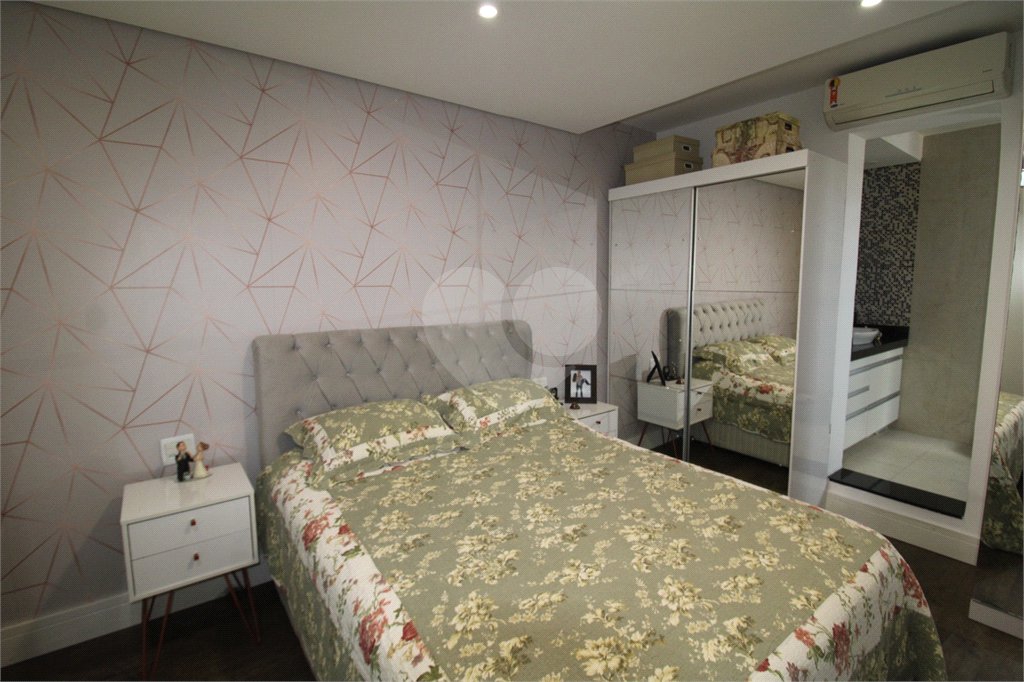Sobrado à venda com 2 quartos, sendo 1 suíte, em Vila Dom Pedro II, São Paulo, SP