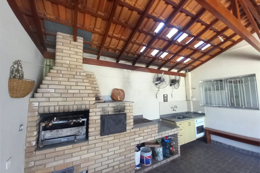 Sobrado à venda com 4 quartos, sendo 2 suítes, em Tremembé, São Paulo, SP