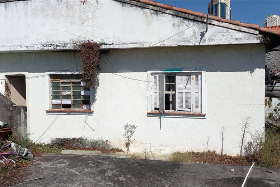 Terreno à venda com 8 quartos, sendo 2 suítes, em Santana, São Paulo, SP