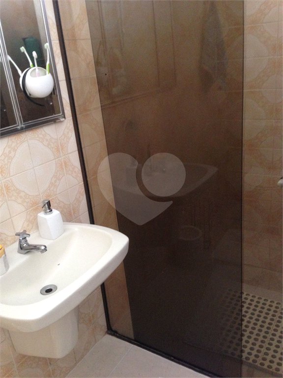 Sobrado à venda com 4 quartos, sendo 1 suíte, em Jardim Celeste, São Paulo, SP
