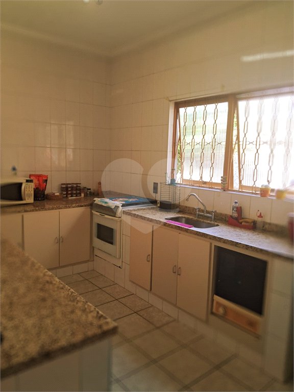 Casa à venda com 3 quartos, sendo 1 suíte, no condomínio Acmti - Colinas do Mosteiro, Terras de Itaici e Recanto dos Pássaros, Indaiatuba - SP