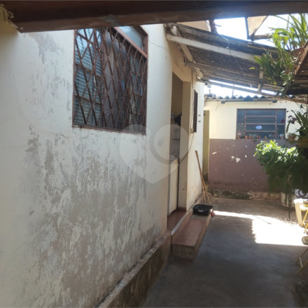 Casa à venda com 2 quartos no Centro, Araraquara, SP