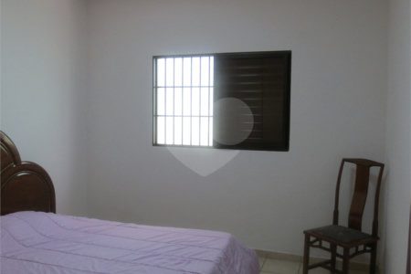 Casa Térrea à venda com 4 quartos, sendo 1 suíte, em Parque Imperial, São Paulo, SP