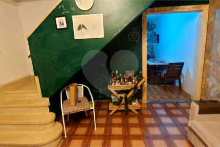 Casa à venda com 3 quartos, sendo 1 suíte, em Perdizes, São Paulo, SP