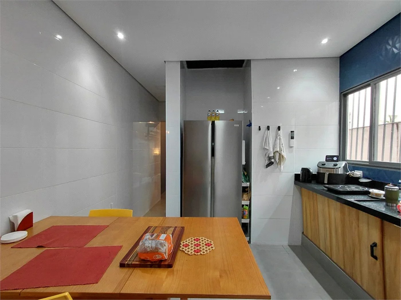 Sobrado à venda com 3 quartos, sendo 1 suíte,  em Vila Romana, São Paulo, SP
