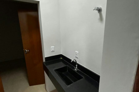 Casa à venda com 3 quartos, sendo 1 suíte,  em Três Lagoas, MS