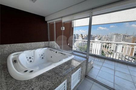 Cobertura à venda com 3 quartos, sendo 2 suítes,  em Vila Buarque, São Paulo, SP