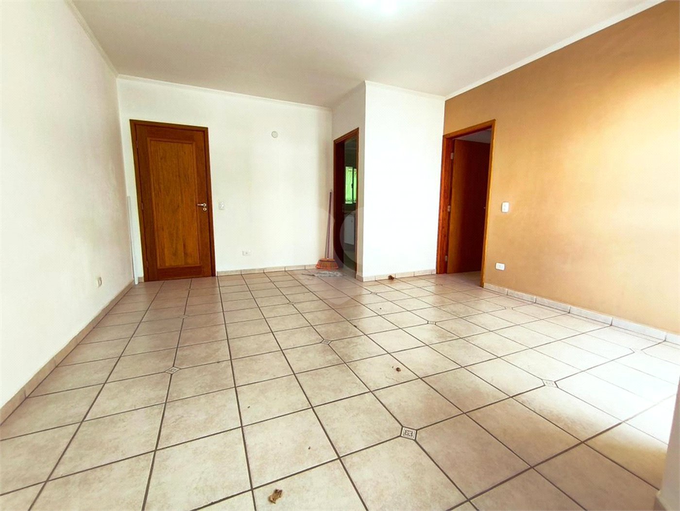Apartamento à Venda e Locação com 3 Dormitórios - Atibaia Jardim - Atibaia/SP