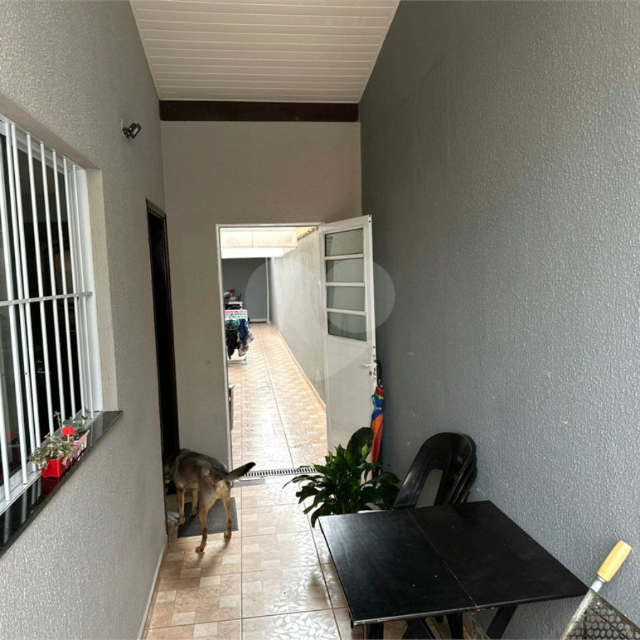 CASA A VENDA NO JARDIM DAS INDUSTRIAS COM 2 DORMITÓRIOS, 1 SUÍTE, 2 VAGAS, 125M², SJC