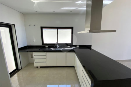Casa térrea para venda no condomínio Residencial Quebec