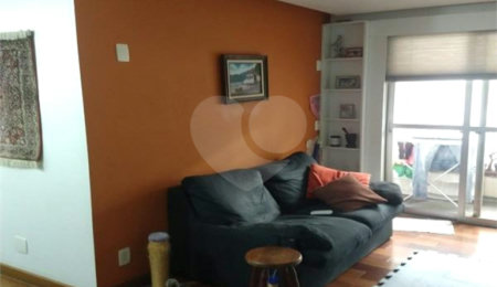 Apartamento à venda com 2 quartos, sendo 1 suíte,  em Vila Nova Conceição, São Paulo, SP