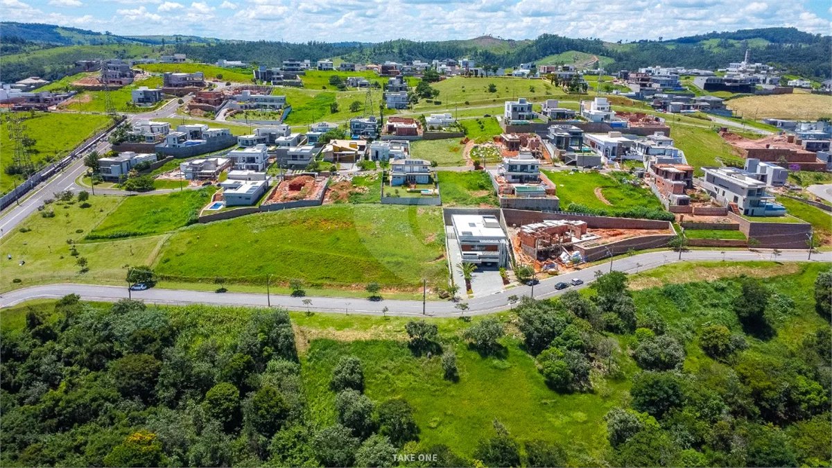 Terreno à venda no condomínio Residencial Campo de Toscana, Vinhedo - SP
