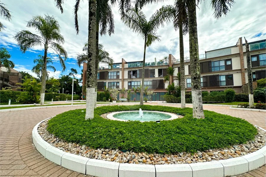 Villagio à venda com 3 quartos, sendo 1 suíte,  em Riviera de São Lourenço, Bertioga, SP