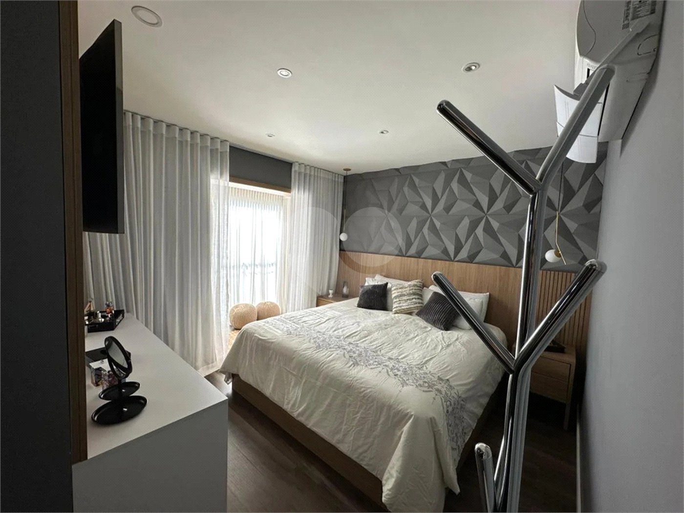 Apartamento à venda com 3 suítes em Jardim Arpoador, São Paulo, SP