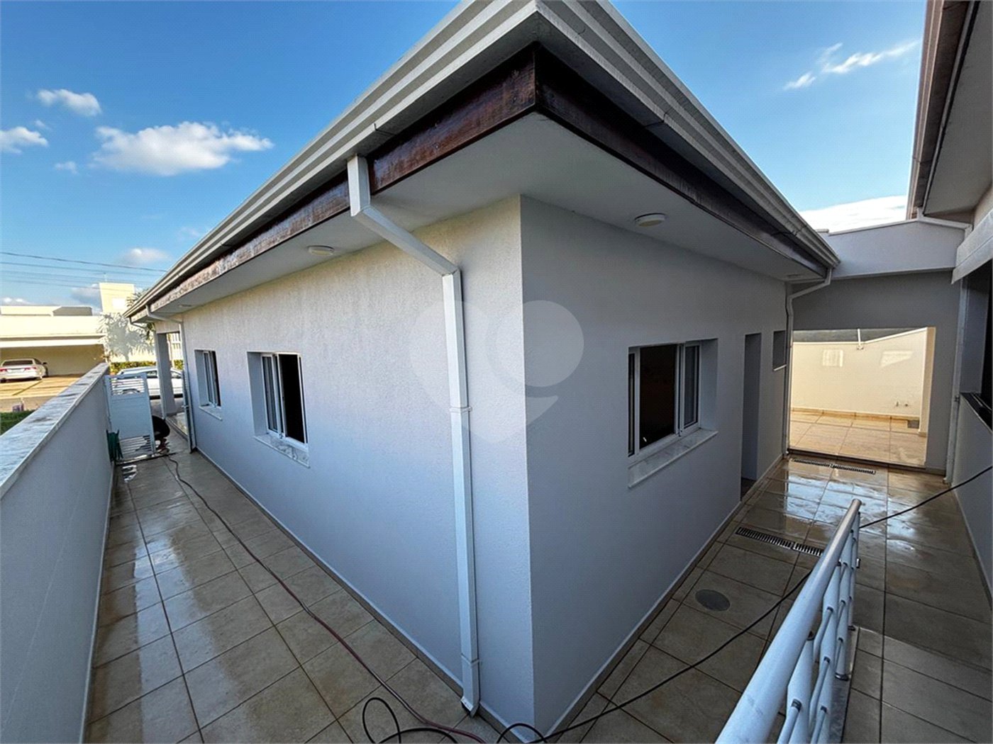 Casa à venda com 2 quartos, sendo 1 suíte, no condomínio Residencial Lagos D Icarai, Salto - SP