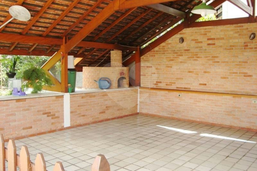 Sobrado à venda com 4 quartos, sendo 2 suítes, em Tremembé, São Paulo, SP