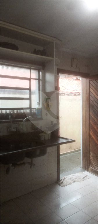 Sobrado à venda com 3 quartos, sendo 1 suíte,  em Vila Universitária, São Paulo, SP