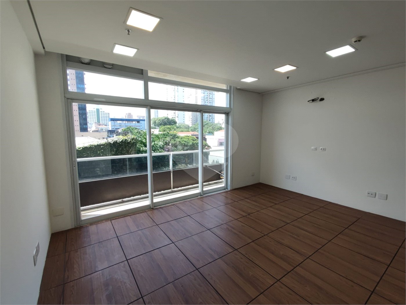 Sala à venda em Lapa, São Paulo, SP