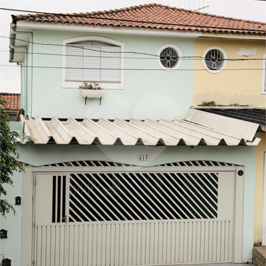 Sobrado à venda com 2 suítes em Vila Marari, São Paulo, SP