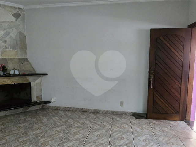 Casa à venda com 3 quartos, sendo 1 suíte,  em Morumbi, São Paulo, SP