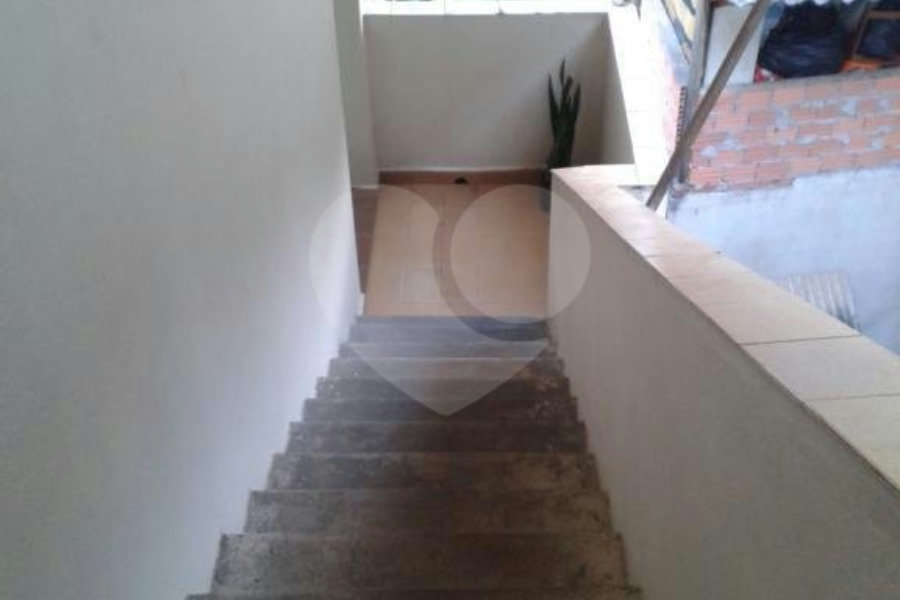 Casa Térrea à venda com 5 quartos, sendo 2 suítes,  em Horto Florestal, São Paulo, SP