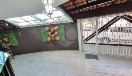 Sobrado à venda com 3 quartos, sendo 1 suíte,  em Parque Capuava, Santo André, SP