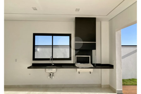 Casa à venda com 3 suítes em Residencial Village das Flores, Jundiaí, SP