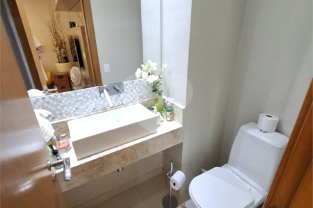 Apartamento à venda com 3 suítes em Jardim Marajoara, São Paulo, SP