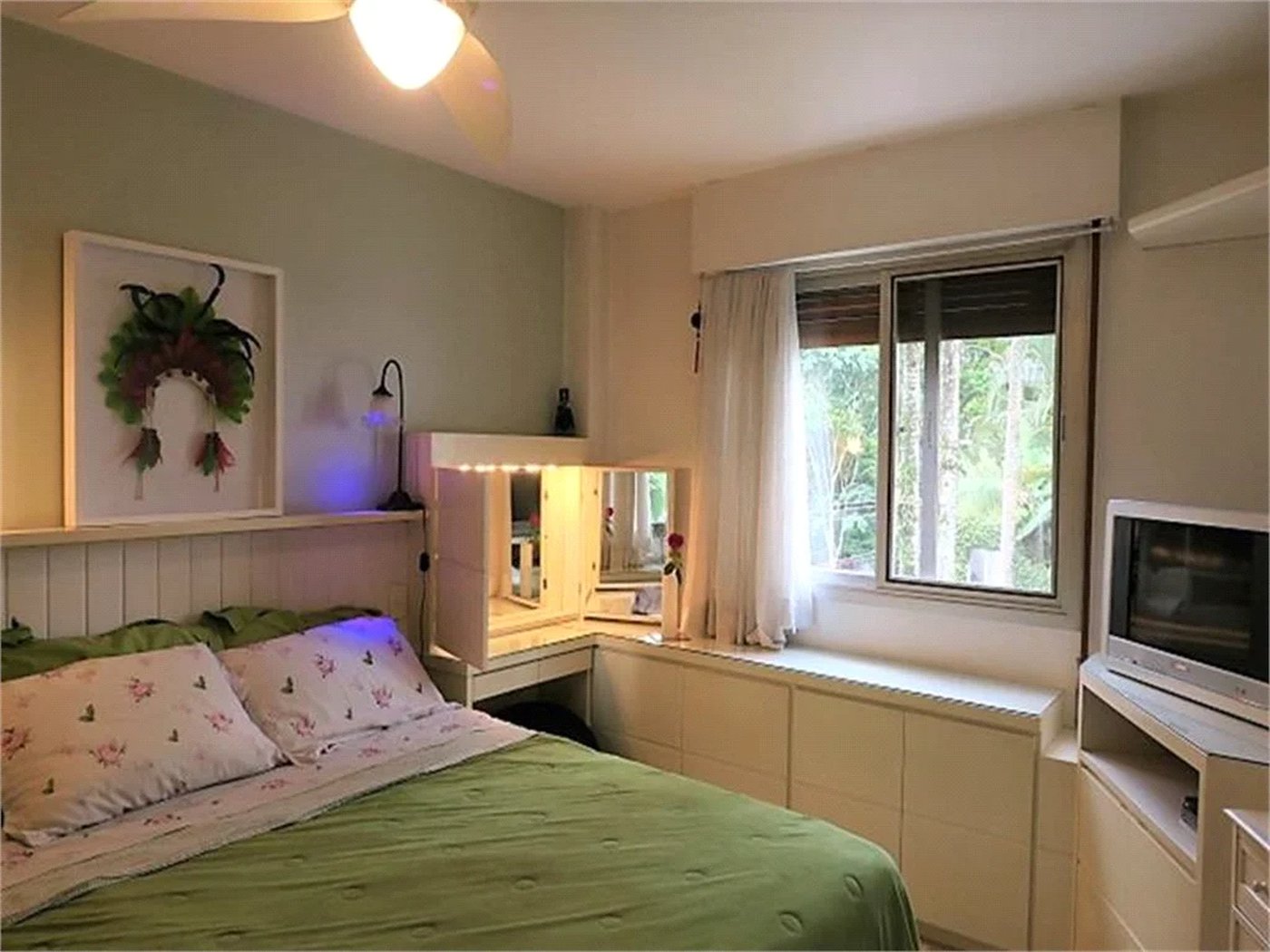 Apartamento à venda com 3 quartos, sendo 1 suíte, em Real Parque, São Paulo, SP