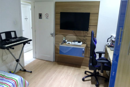 Casa à venda com 3 quartos, sendo 1 suíte,  no condomínio Conselheiro Ferraz, Rio de Janeiro - RJ