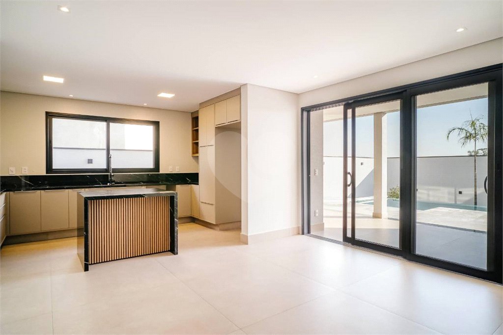 Casa à venda com 4 suítes no condomínio Residencial Duas Marias, Indaiatuba - SP