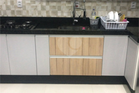 Casa à venda com 2 quartos, sendo 1 suíte, no condomínio Residencial Jardim, Sorocaba - SP