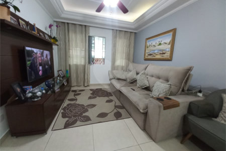 Sobrado à venda com 3 quartos, sendo 1 suíte, em Vila Lúcia, São Paulo, SP