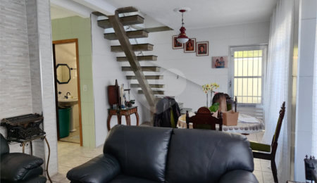 Sobrado à venda com 3 quartos, sendo 1 suíte, em Parque Naçoes Unidas, São Paulo, SP