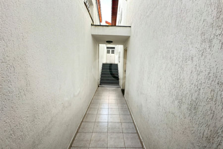 Casa à venda com 3 quartos, sendo 1 suíte, em Jardim Trussardi, São Paulo, SP