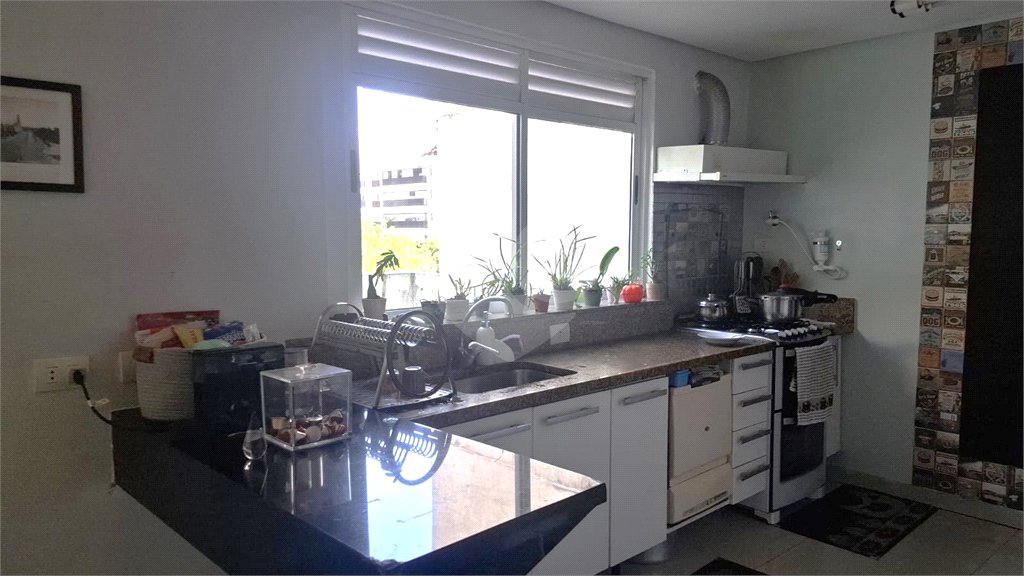 Sobrado à venda com 3 suítes em Vila Pompéia, São Paulo, SP