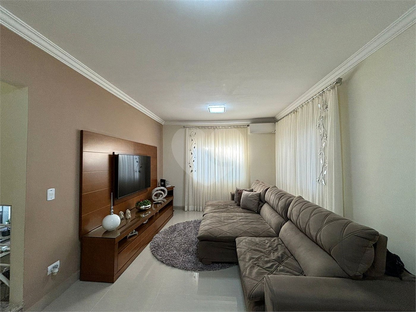 Casa à venda com 3 quartos, sendo 1 suíte, em Jardim Paulista, Atibaia, SP