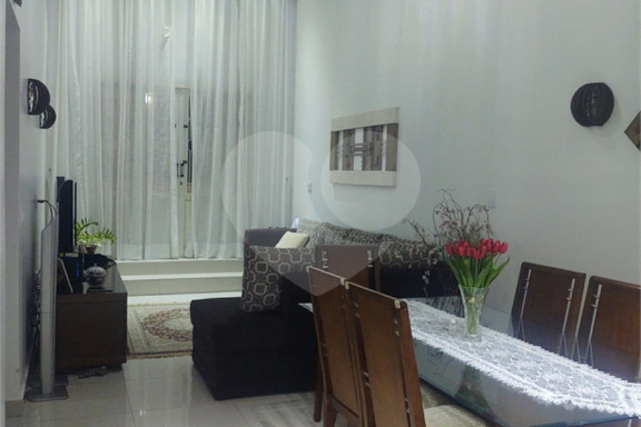 Sobrado à venda com 3 quartos, sendo 1 suíte, em Vila Guilherme, São Paulo, SP
