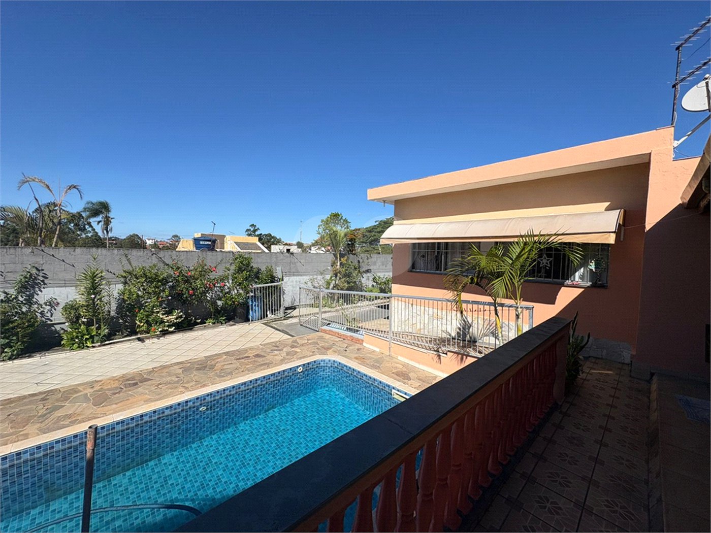 Casa Térrea à venda com 3 quartos em Vila Áurea, Poá, SP