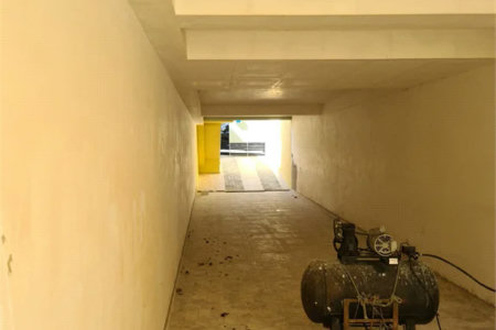Sobrado à venda com 3 quartos, sendo 1 suíte, em Vila Gomes, São Paulo, SP