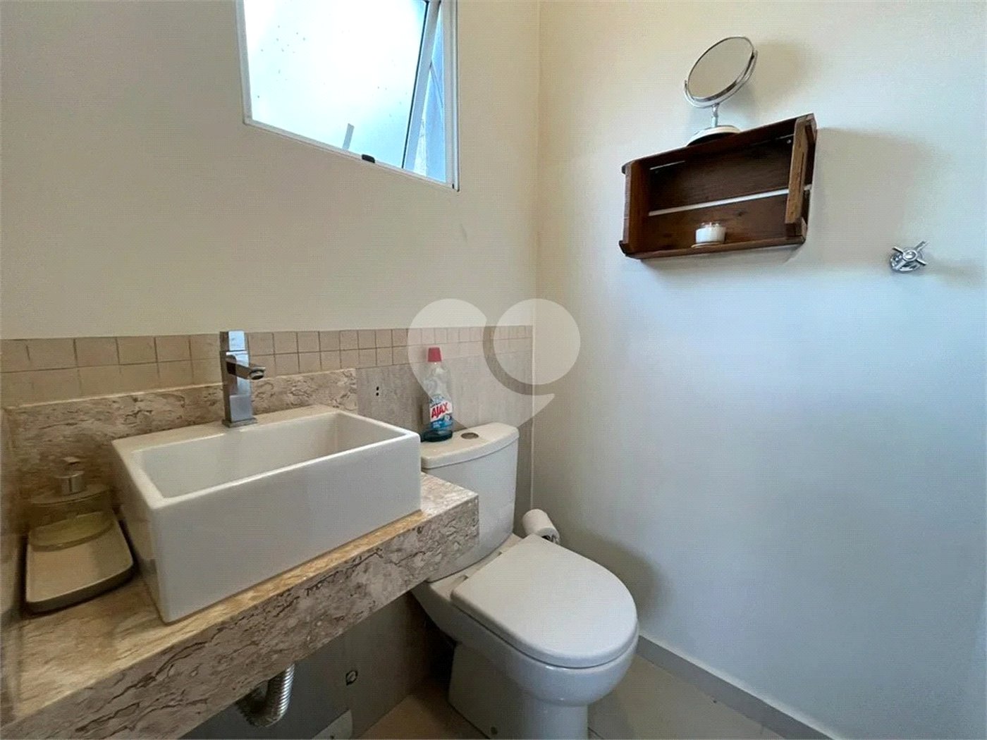 Casa à venda com 4 quartos, sendo 1 suíte,  em Jardim Franca, São Paulo, SP