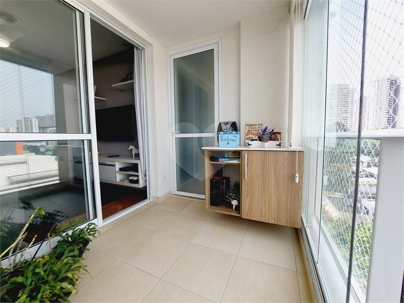 Apartamento à venda com 2 quartos, sendo 1 suíte, em Vila Anastácio, São Paulo, SP