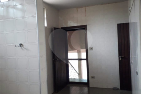 Casa de 3 andares à Venda no Jardim Cardinalli
